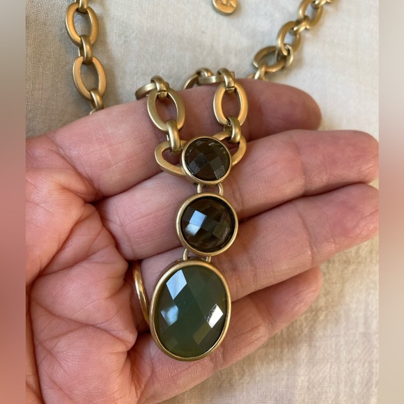Anne Klein‎ Chain Link Necklace w/ Green Drop Pendant - Picture 4 of 7